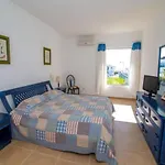 Windmill Hill Luxury Apartment