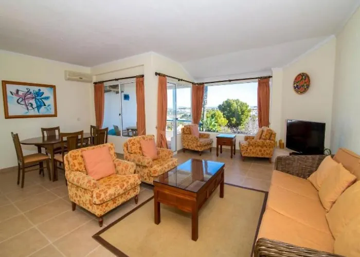 Windmill Hill Luxury Apartment